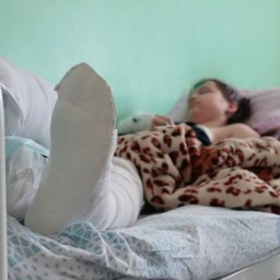 Врачи Ивано-Матренинской больницы рассказали о состоянии попавшей в ДТП девочки