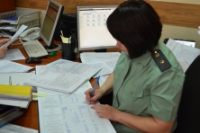 Более 400 нелегальных мигрантов выдворили из Иркутской области