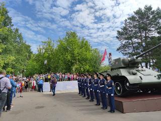 Мемориал "Танк Т-34" установили в Саянске