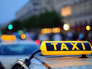 В Красноярске и Новосибирске несколько часов не работали сервисы заказа такси