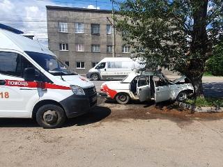 Авария в Иркутске на улице Рабочего Штаба унесла жизнь двоих пассажиров