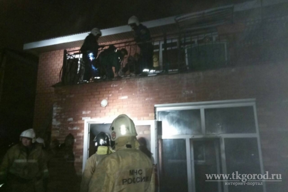 Пять человек пострадали при пожаре в нелегальном доме престарелых в Иркутске