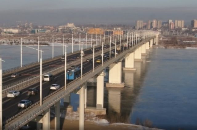 Ремонт на съезде с Академического моста завершается в Иркутске