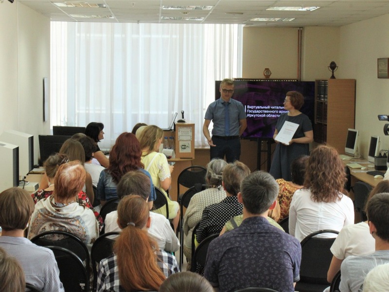 Виртуальный читальный зал областного Государственного архива открылся в библиотеке Молчанова-Сибирского