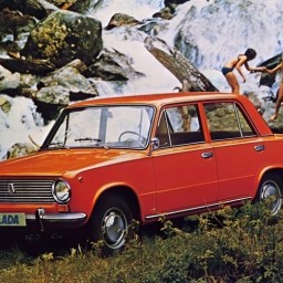 Как в Советском Союзе рекламировали отечественные автомобили