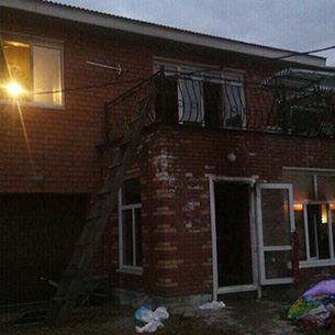 По факту пожара в частном доме престарелых в Иркутске возбуждено дело