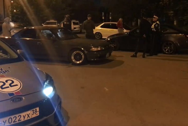 Иркутские полицейские проверили по жалобам горожан площадки с громкой музыкой и дрифтерами