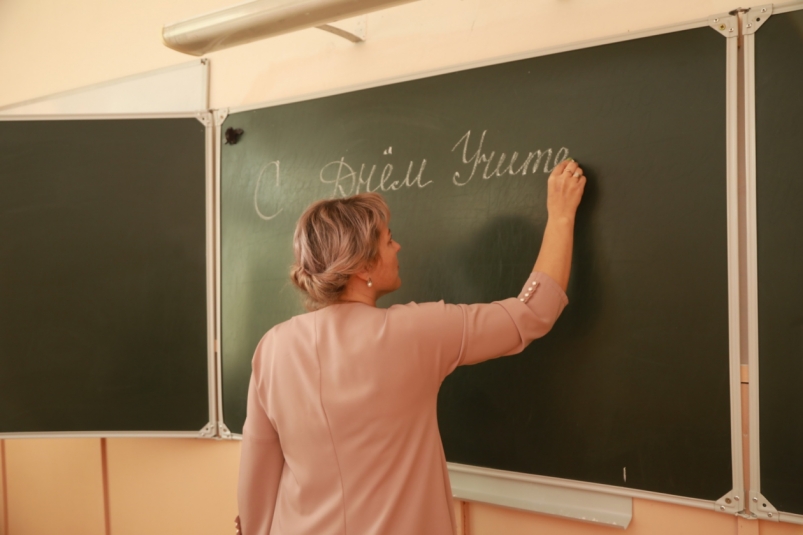 Учителей по русскому языку, литературе и математике остро не хватает в школах Приангарья