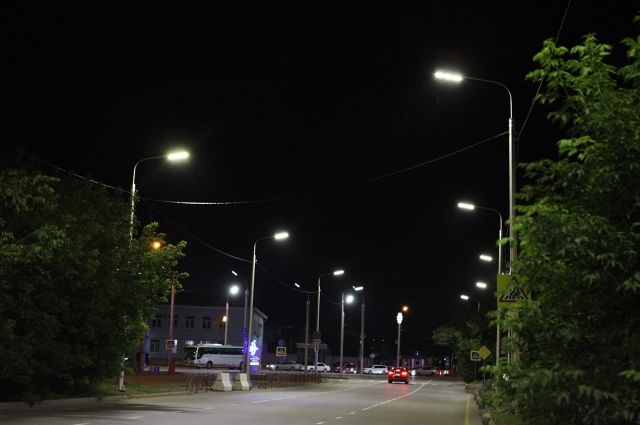 В Иркутске продолжают обновлять уличное освещение