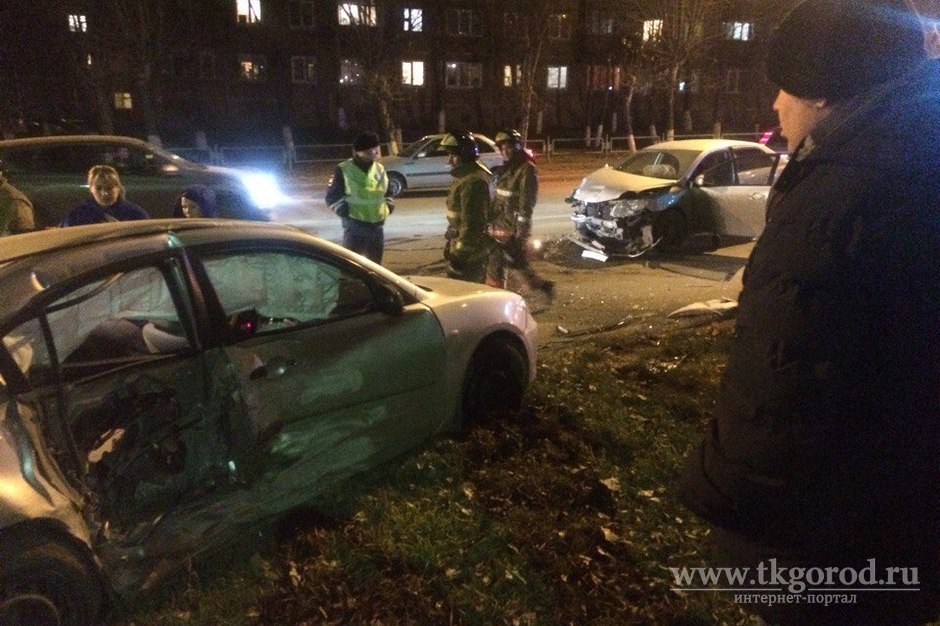 На улице Обручева в Братске столкнулись автомобили