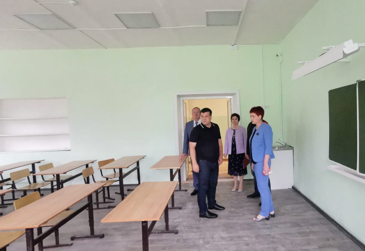 В Иркутской области стартовала кампания по проверке готовности школ к новому учебному году