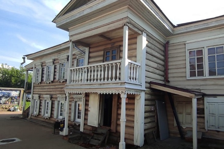 Капитальный ремонт начали в здании «Театра Пилигримов» в Иркутске