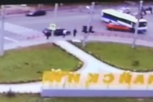 Двухлетняя девочка пострадала в ДТП с автобусом в Иркутске