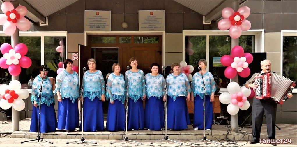 Вокальный ансамбль «Грустиночка» в Тайшете объявляет набор участников