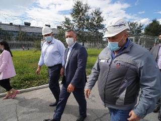 Губернатор Иркутской области обсудил экологические вопросы с руководством и сотрудниками ИркАЗа