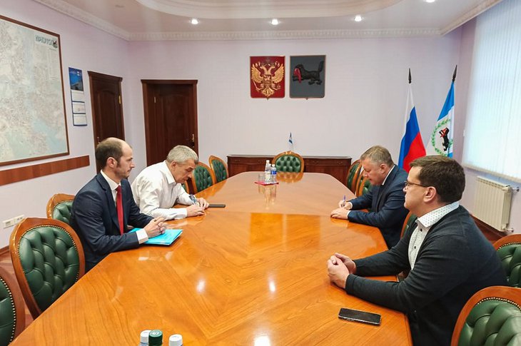 Игорь Кобзев провел рабочую встречу с мэром Казачинско-Ленского района