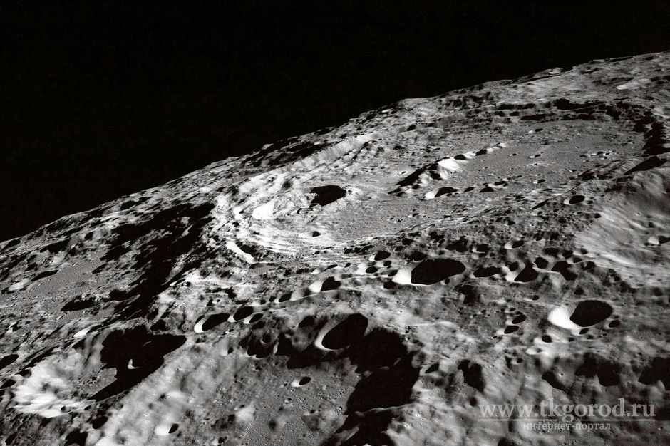 Сотрудники планетария в Иркутске зафиксировали падение метеорита на Луну