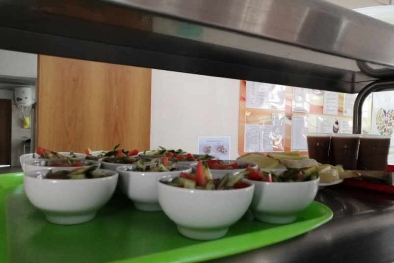 Власти Иркутска проверили готовность "Комбината питания" к новому учебному году