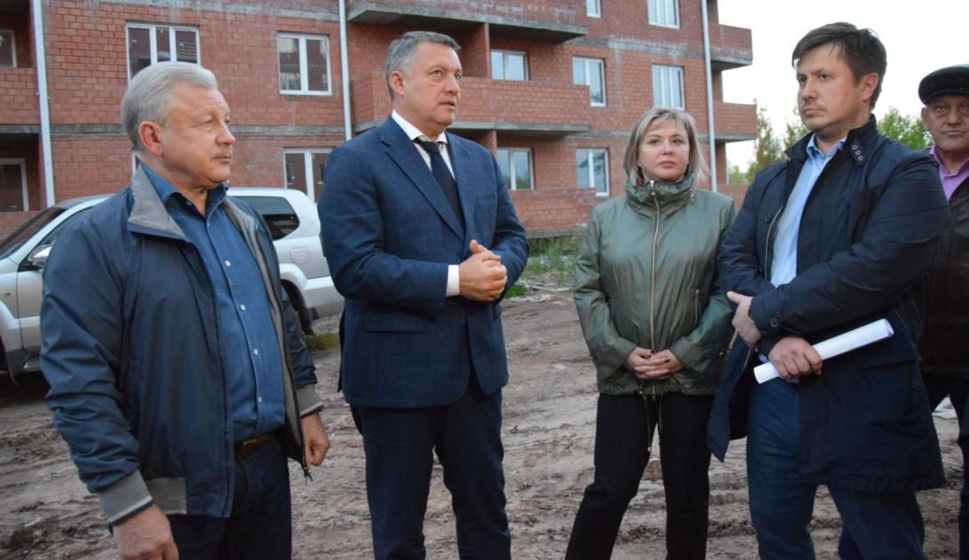 Губернатор Иркутской области дал указание достроить и заселить дома для переселенцев из аварийного жилья в Падуне до середины декабря