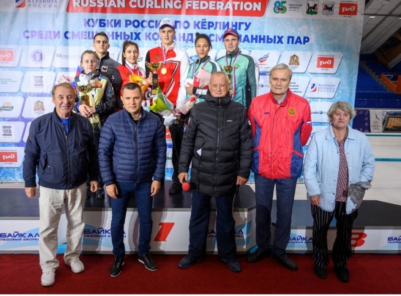 Команда из Иркутской области взяла «серебро» на финале Кубка Росси по керлингу среди смешанных пар