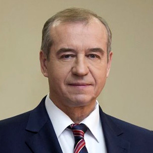 Сергей Левченко не намерен покидать губернаторский пост ради выборов президента