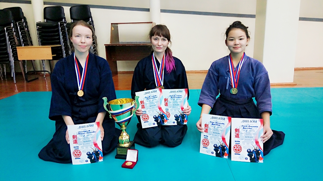 Восемь медалей выиграли спортсмены Приангарья на соревнованиях Сибири по кендо