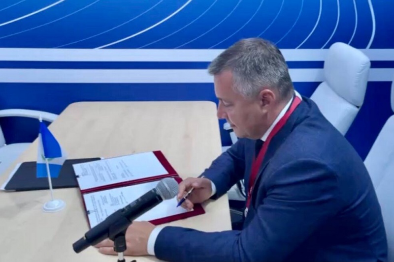 На ВЭФ подписано соглашение о сотрудничестве Иркутской области с судоходной компанией «ВодоходЪ»