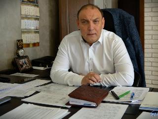 На выборах мэра города Усолье-Сибирское уверенно побеждает Максим Торопкин