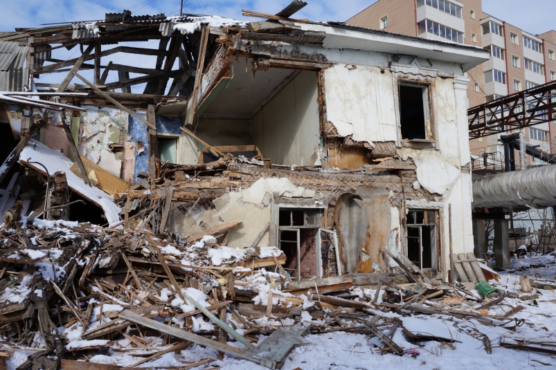 Снос домов проводят в Ново-Ленино в Иркутске для строительства школы и детсада