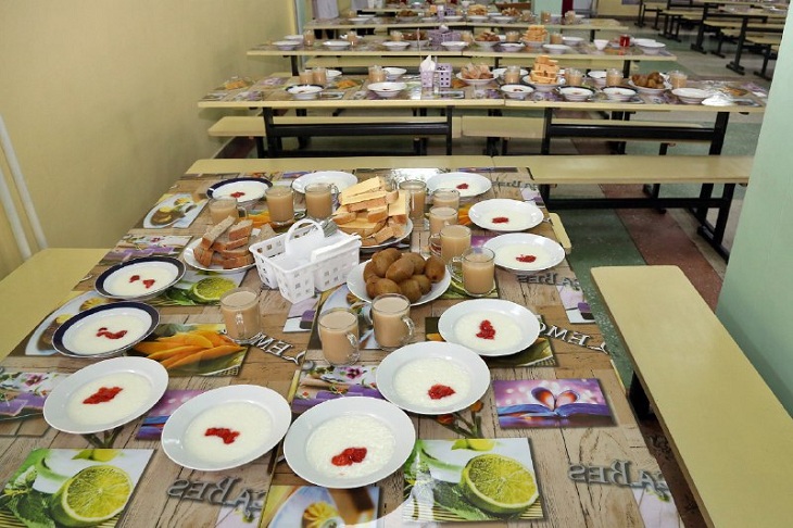 Мэр Иркутского района прокомментировал жалобы родителей учеников на школьные столовые