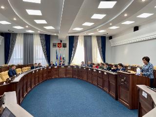 Комиссия Думы Иркутска по градостроительству одобрила изменения программы «Жилище» и корректировки бюджета на 2022 год