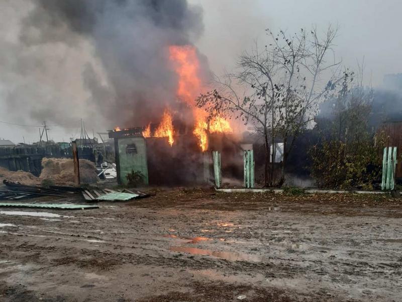 Семилетний мальчик получил ожоги на пожаре в поселке Усть-Балей Иркутского района