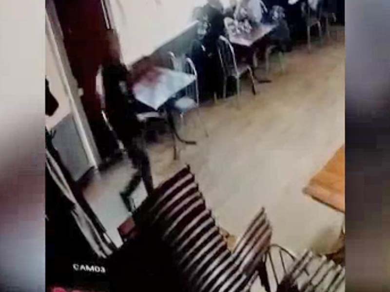 Полицейские задержали пришедшего в кафе с обрезом ангарчанина
