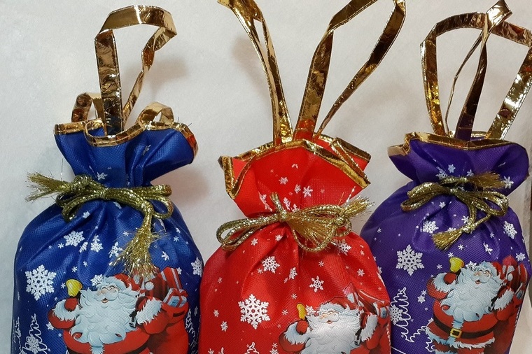 В Тайшете начался приём заявлений на бесплатные новогодние подарки детям