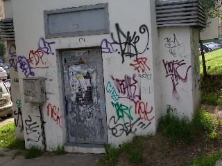 Мэрия Иркутска заявила о неэффективность борьбы с вандальными граффити