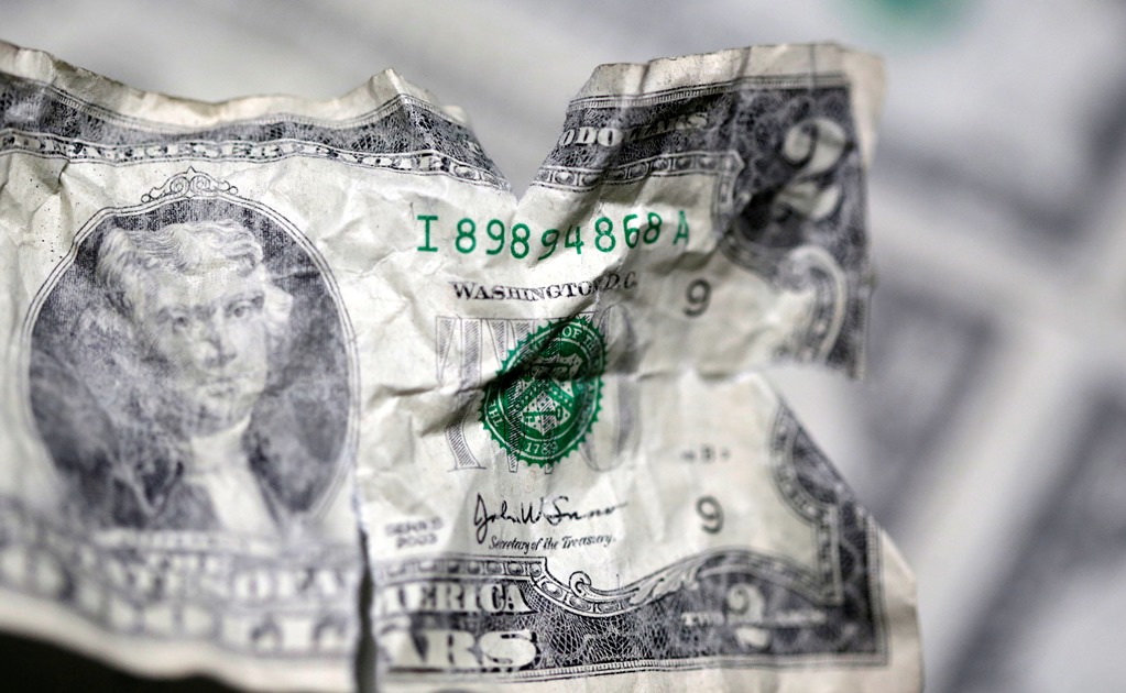 Россия намерена уменьшить зависимость от доллара