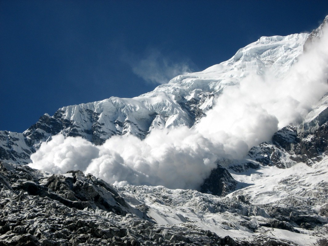 Турист из Франции погиб под лавиной на горе Мамай