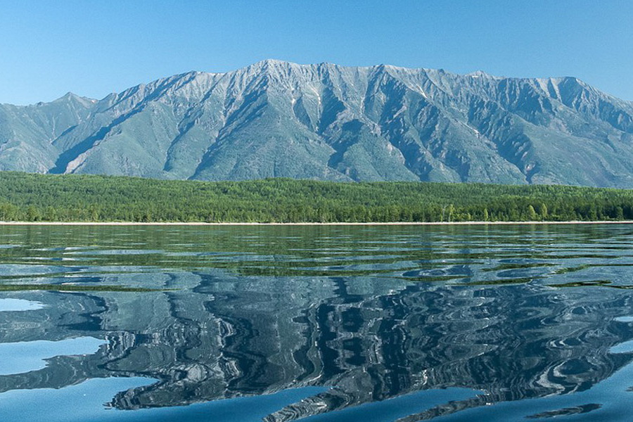 Байкал вошел в тройку самых заманчивых достопримечательностей России