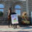 Конь устроил акцию протеста у мэрии Иркутска 0