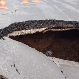 После землетрясения расширился провал на участке трассы Иркутск-Улан-Удэ