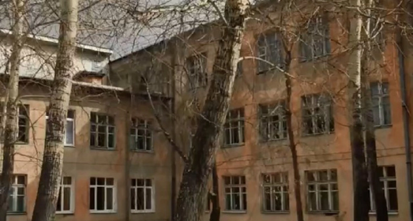 Фото к статье: Прокуратура проверит состояние школы в Мегете