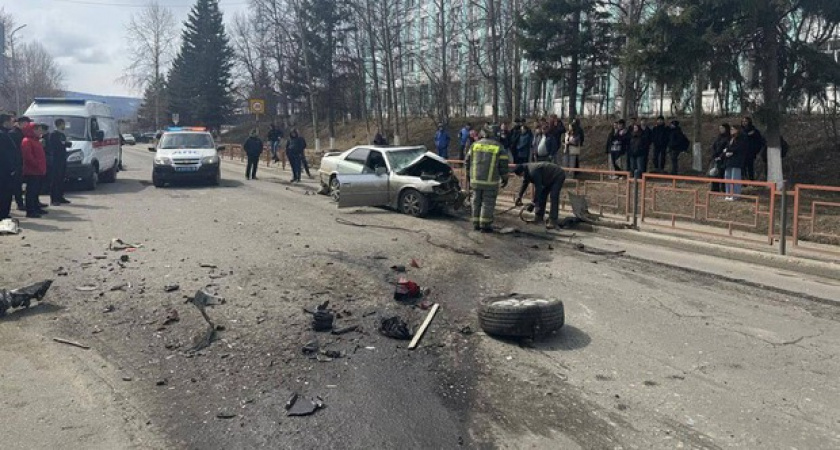 Массовая авария в Иркутской области: один человек погиб, есть пострадавшие
