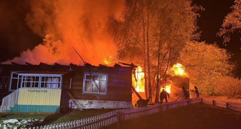 В Аларском районе Иркутской области сгорел детский сад “Родничок”