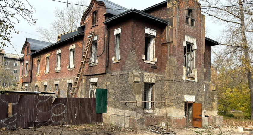 В Иркутске проводят историческое возрождение зданий