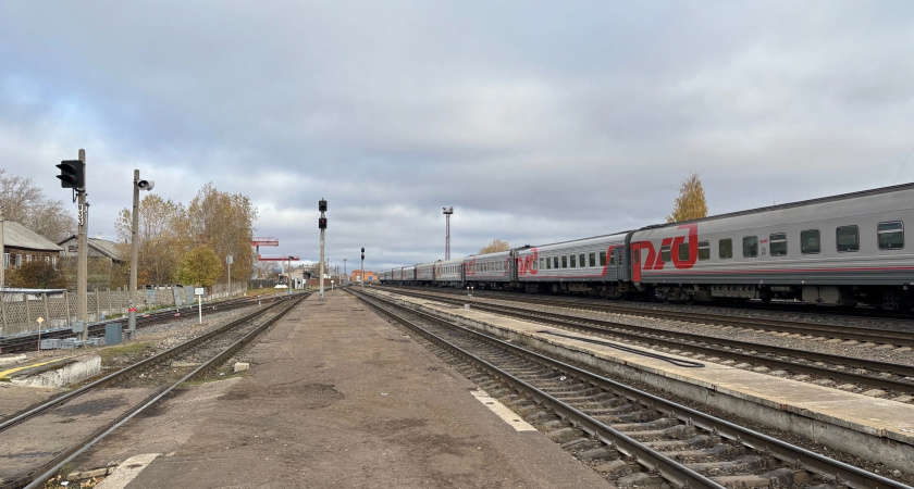 Выглядит удобно, на деле квест: 1 деталь омрачит поездку в купе - плацкарт в 10 раз лучше 