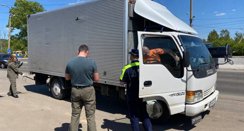 В Иркутске проверяют автомобили на токсичность выхлопов