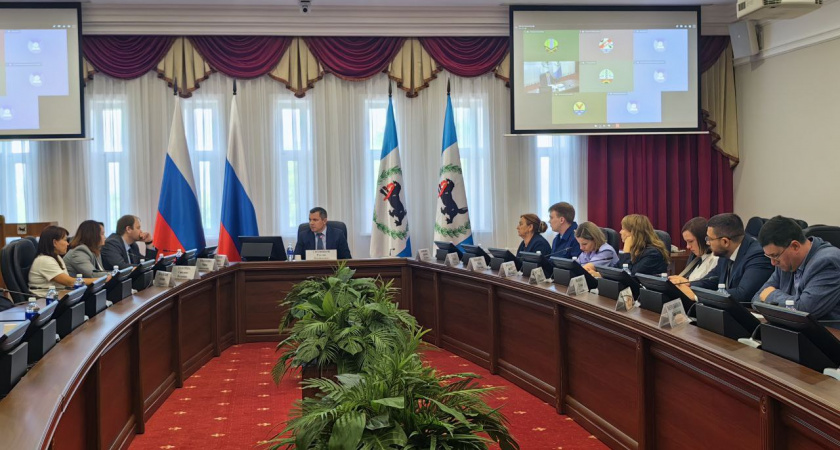 Власти Иркутской области намерены решить проблему долгов по зарплате
