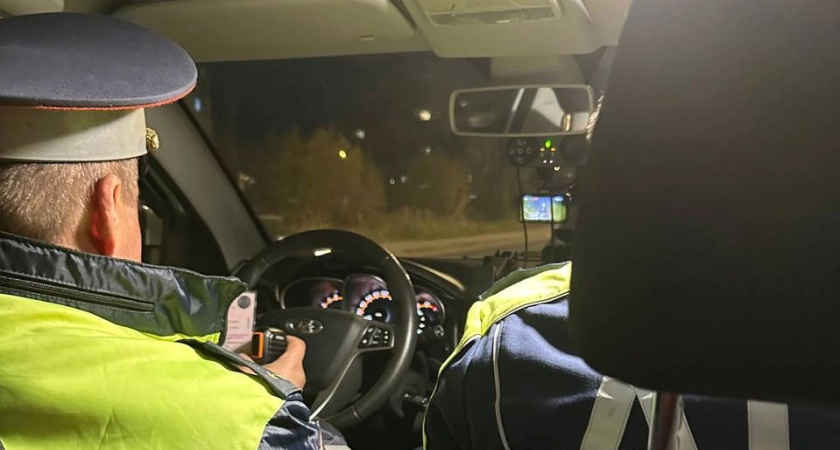 Какие 3 документа ГАИ не имеет права требовать у водителей и как законно не предъявлять их инспектору: ответ юриста