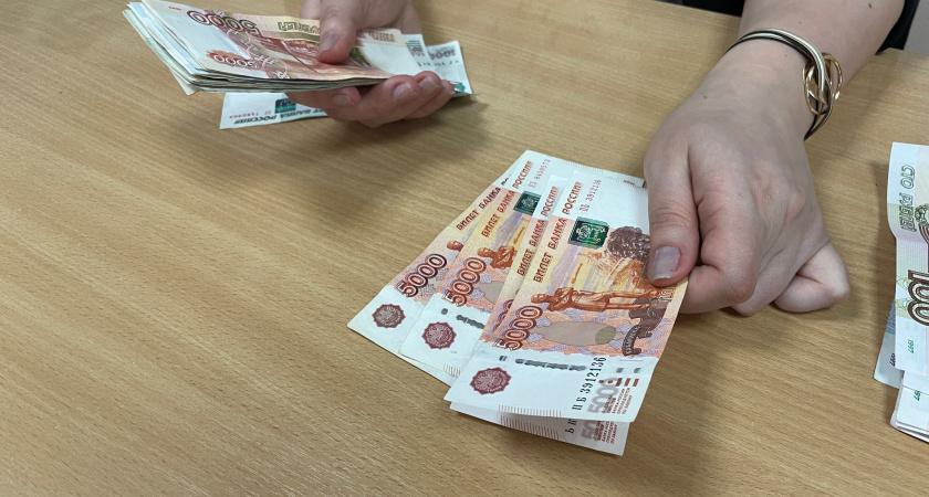 В Иркутской области перечислили свыше 4 миллиардов рублей пособий по больничным