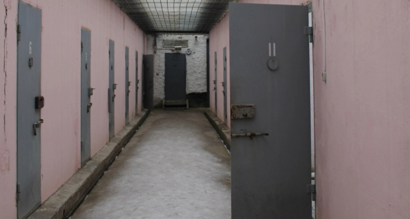 В Иркутской области полицейские отправлены в колонию за взяточничество в сфере алкогольного бизнеса